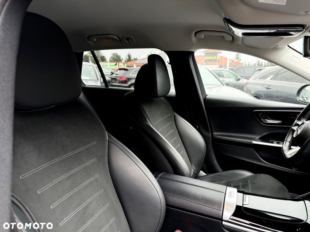 Mercedes-Benz Klasa C 220 d 4Matic 9G-TRONIC - 35