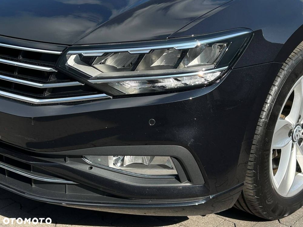 Volkswagen Passat Variant 2.0 TSI Business DSG - 36