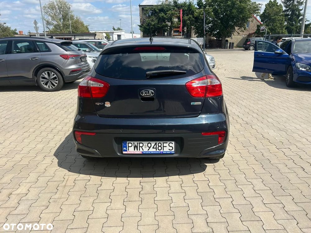 Kia Rio 1.2 M - 7
