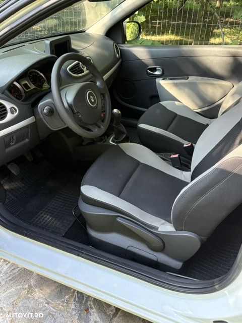 Renault Clio 1.5 dCi 75 Expression - 2