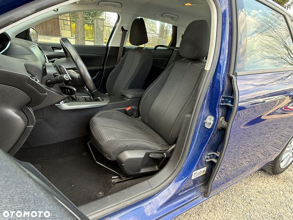 Peugeot 308 1.5 BlueHDi Active Pack Business S&S EAT8 - 19