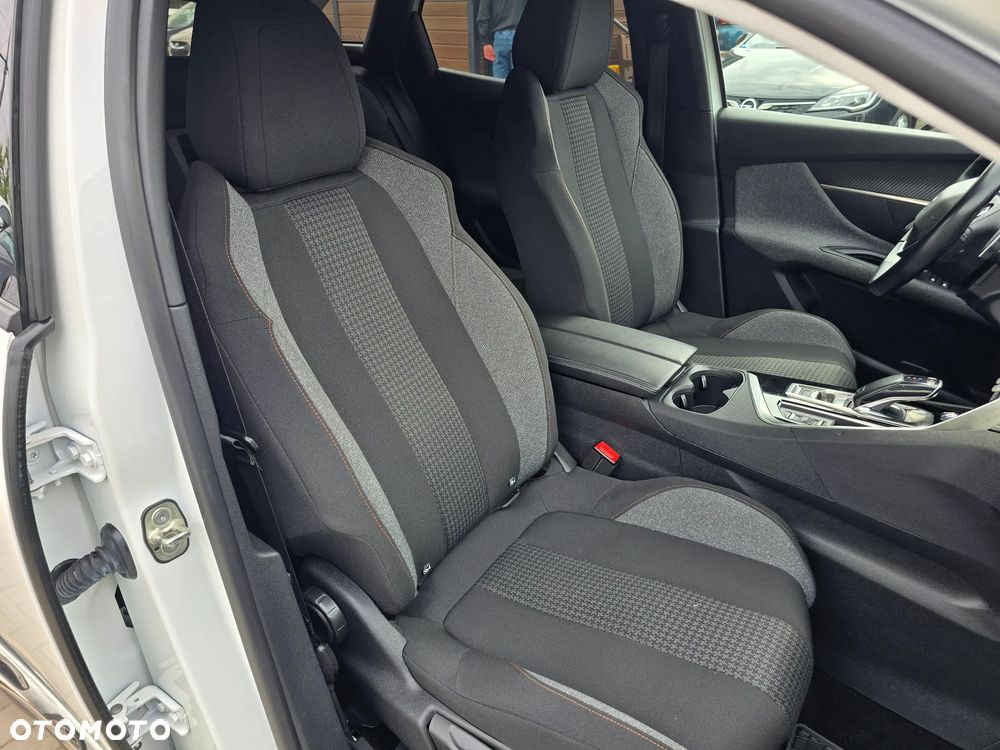 Peugeot 3008 - 15