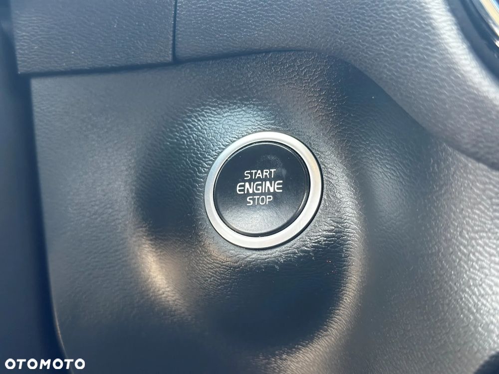 Volvo XC 40 D4 AWD Geartronic Momentum - 28