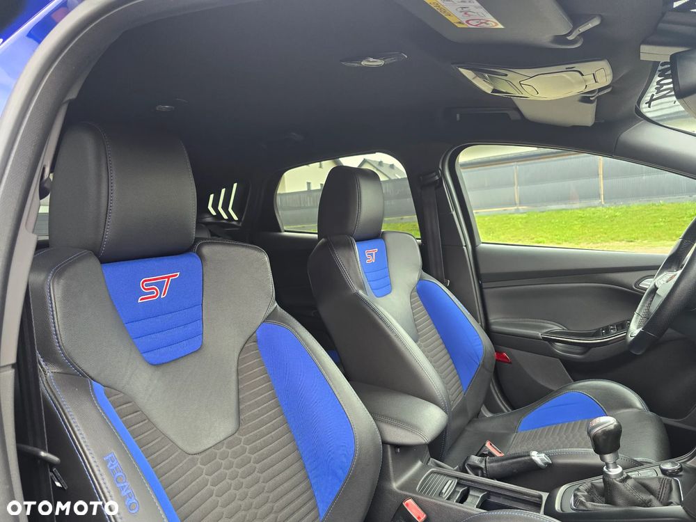 Ford Focus 2.0 EcoBoost ST mit Leder-Sport-Paket - 15
