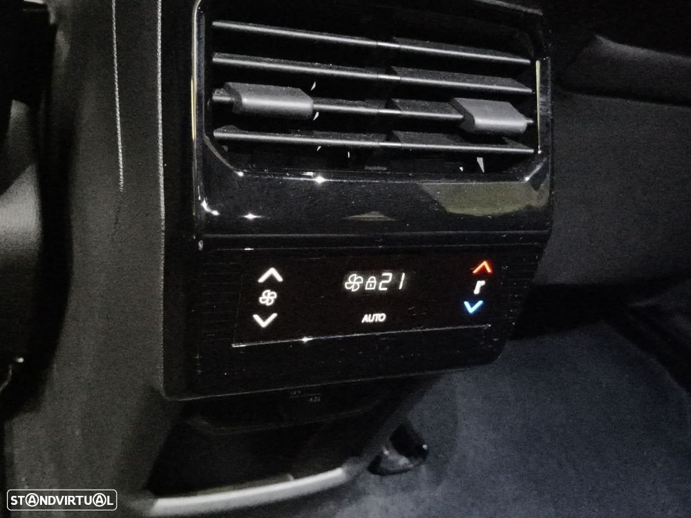 Peugeot 5008 Hybrid 145 e-DSC6 Allure - 15