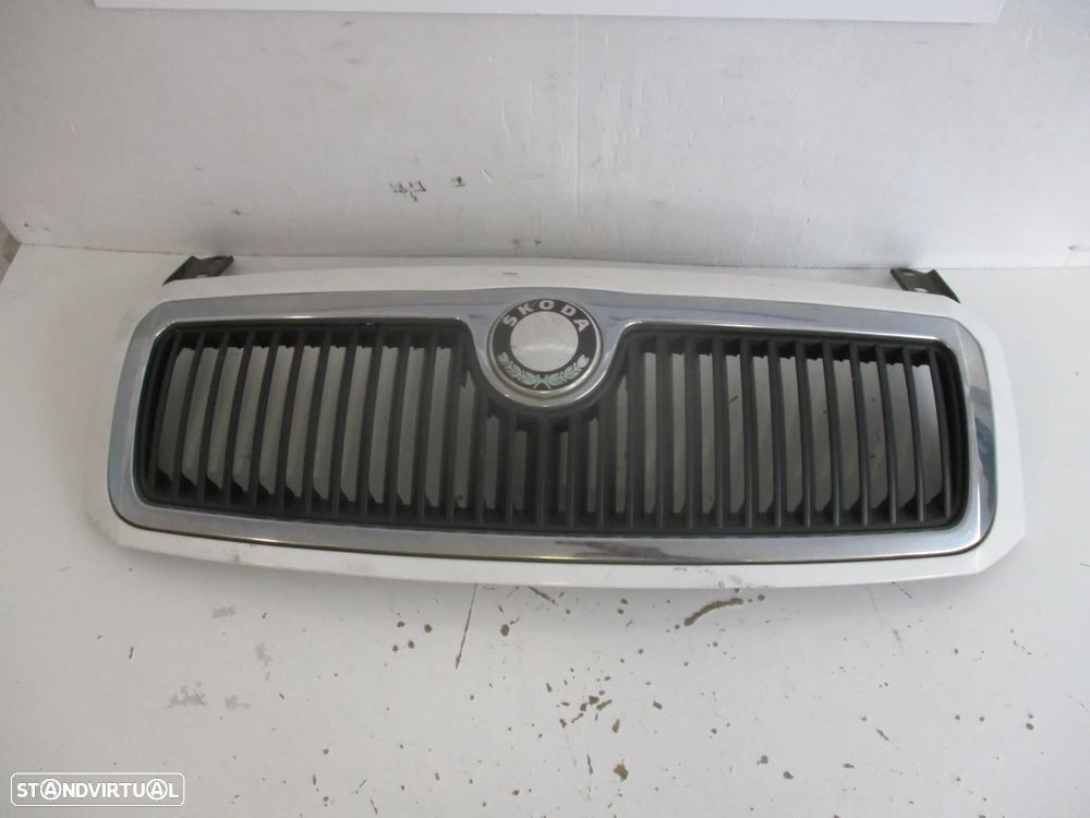 Grelha Skoda Fabia 2003 - 2