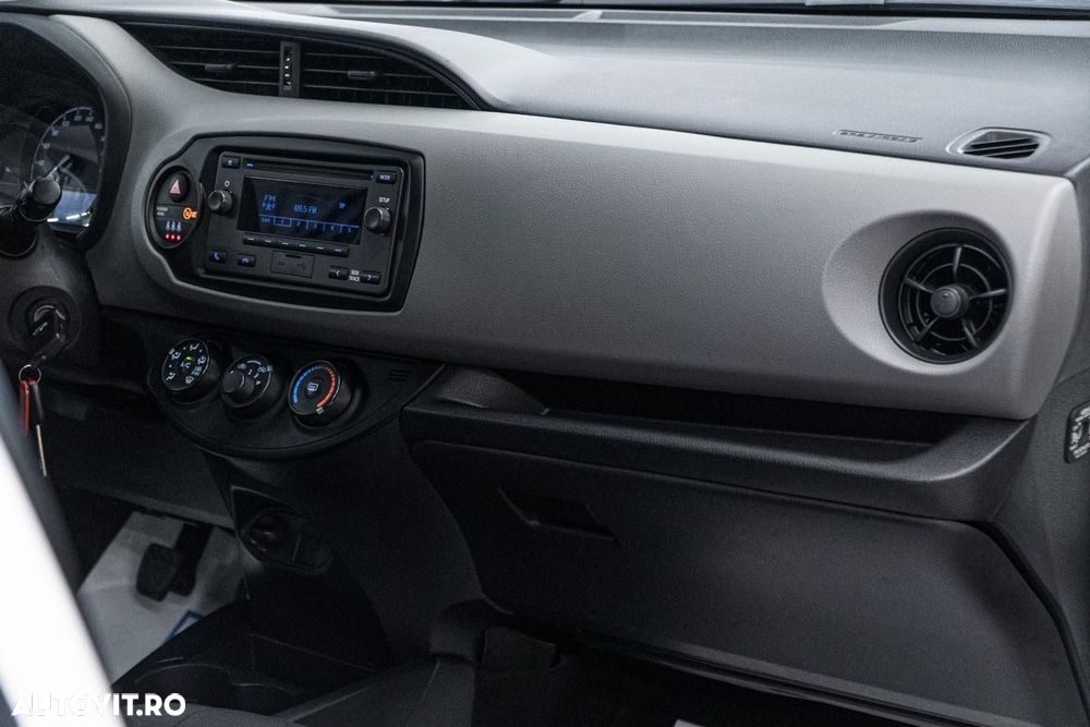 Toyota Yaris 1.0 VVT-i Comfort - 24