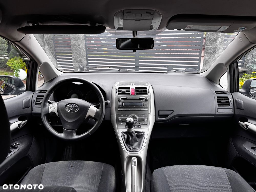 Toyota Auris 1.4 VVT-i Terra - 9