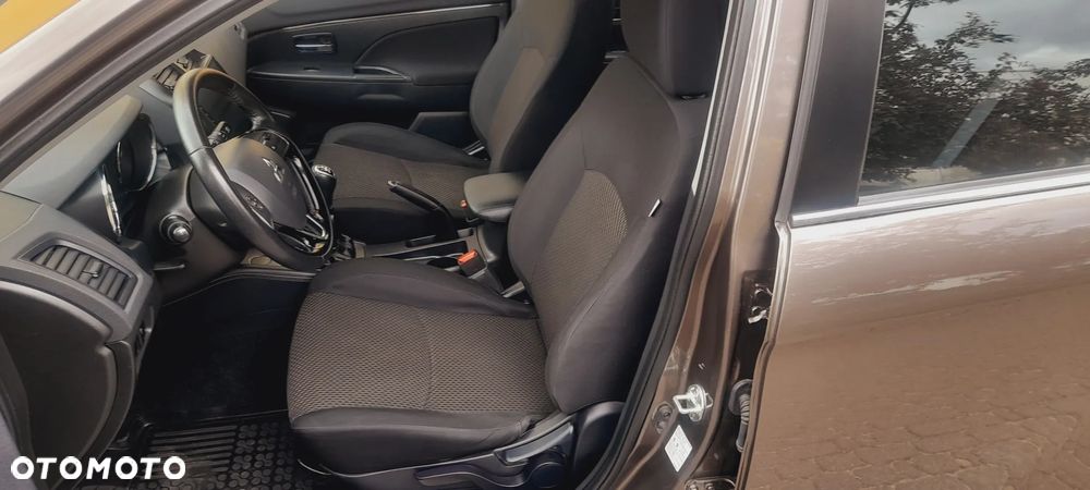Mitsubishi ASX 1.6 Invite - 9