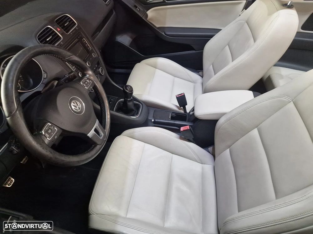 VW Golf Cabriolet 1.6 TDI BlueMotion Exclusive - 16