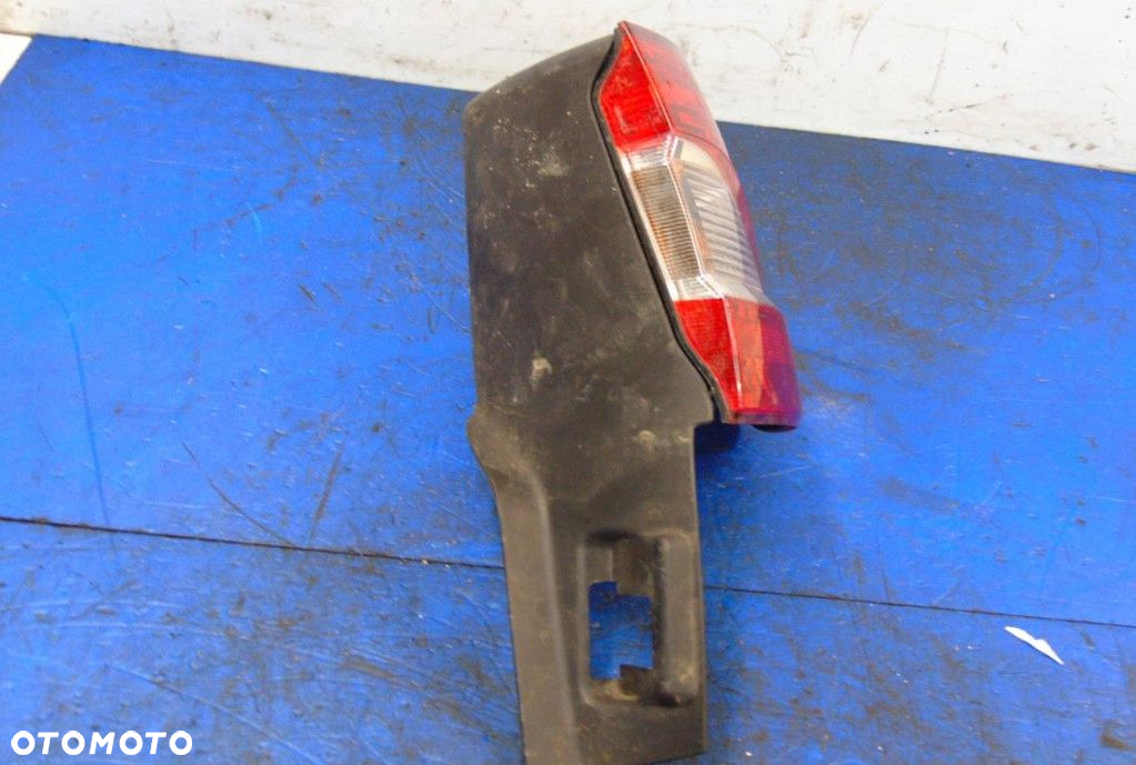 FORD GALAXY MK3 LIFT LAMPA TYL PRAWA . - 2