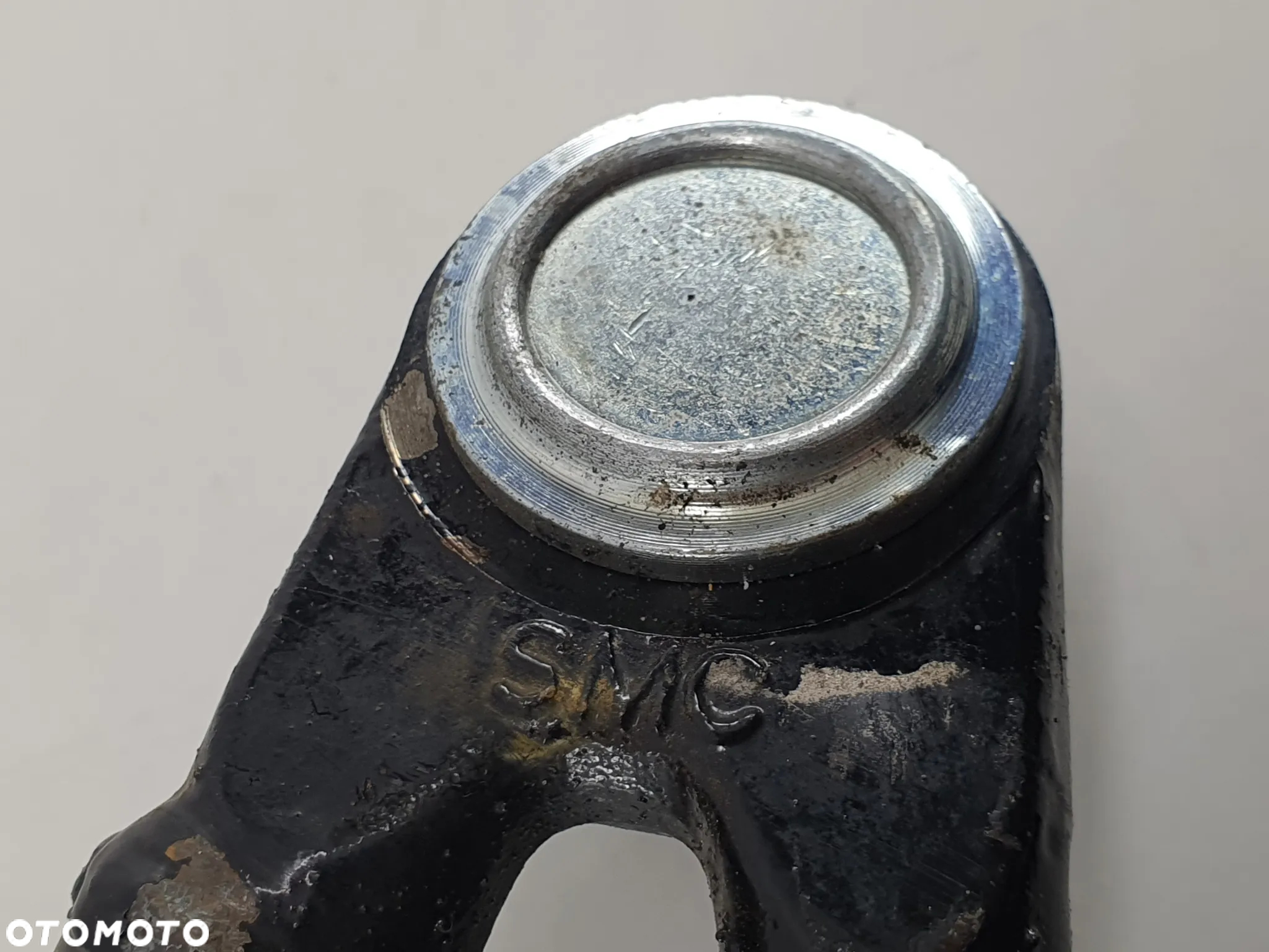 WAHACZ LEWY PRZOD DOLNY SMC 700 ARGON JUMBO 700 - 11