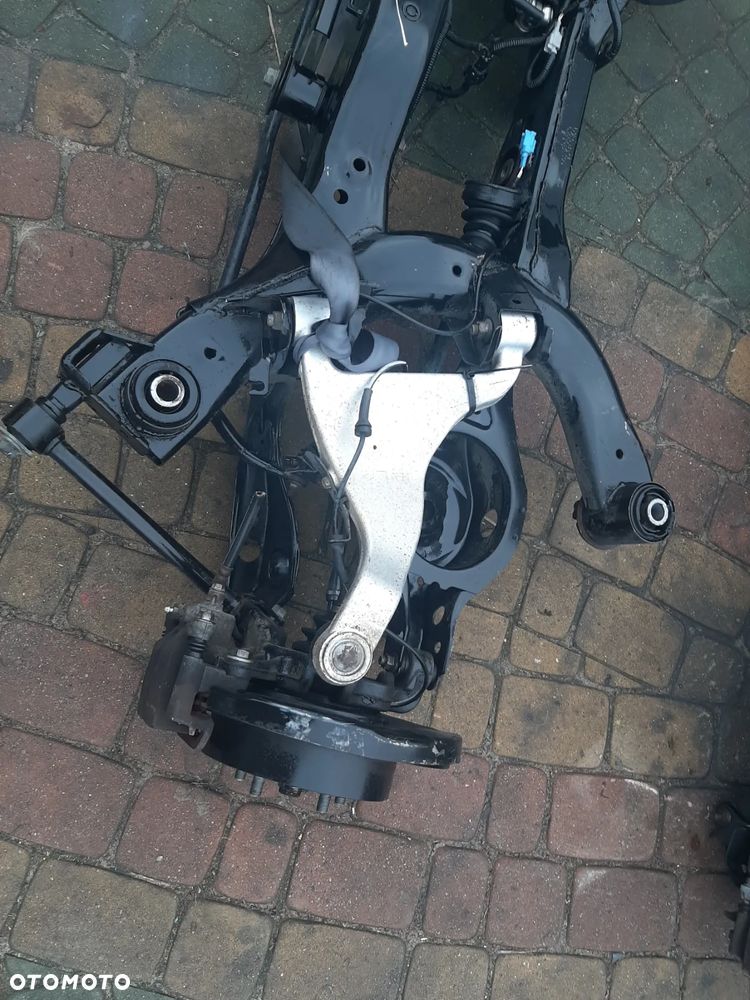 Tylna belka oś trawersa sanki nissan Murano Z50 4x4 03-08R Orginał bez rdzy super stan import italy - 2