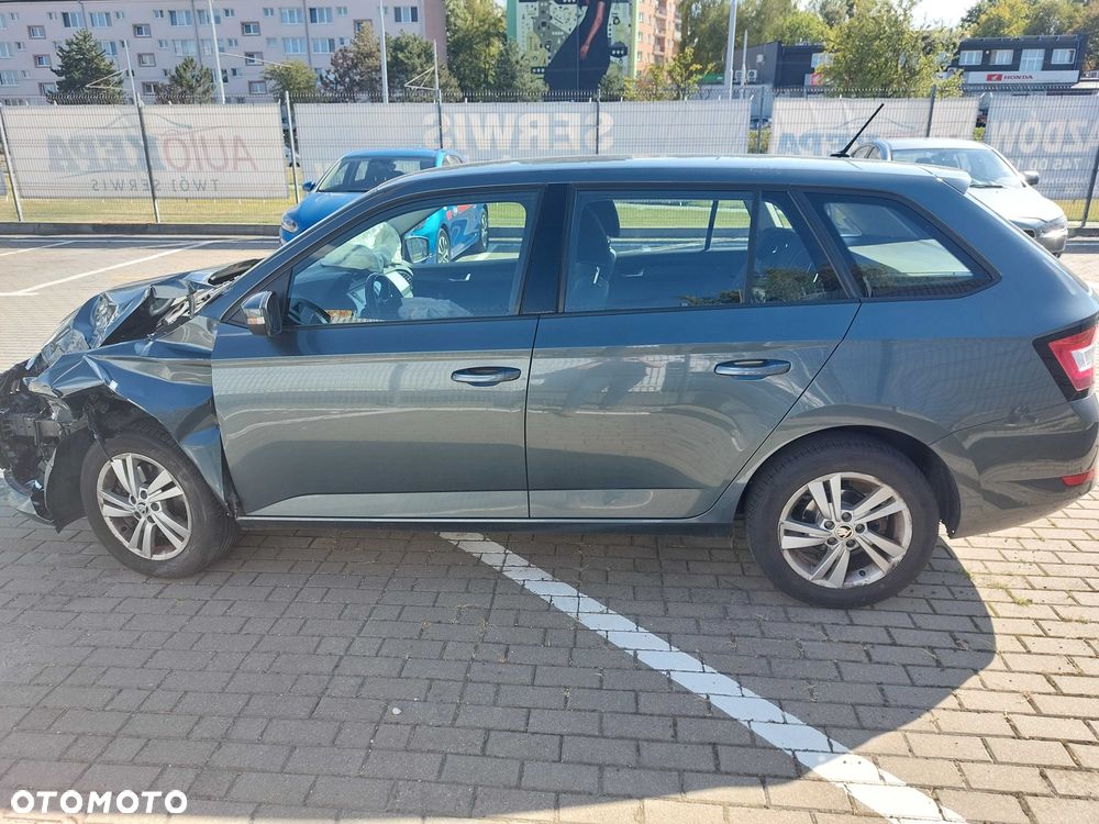 Skoda Fabia - 3