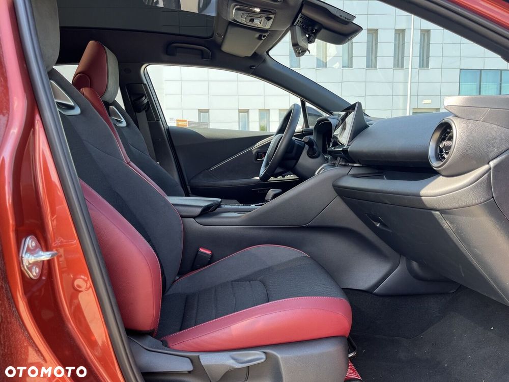 Toyota C-HR - 13