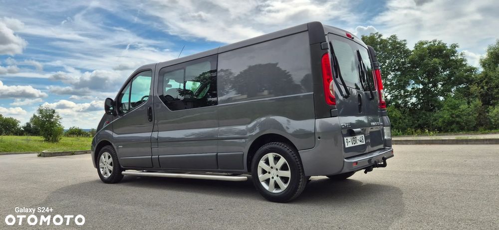 Opel Vivaro - 24