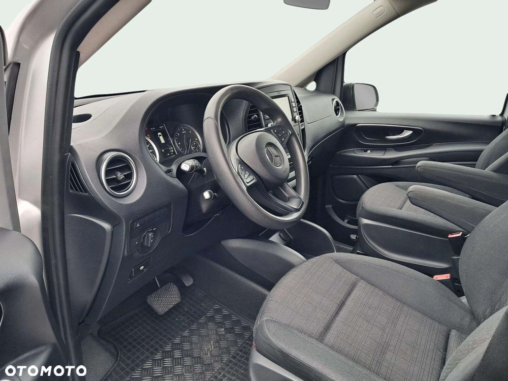 Mercedes-Benz Vito - 10