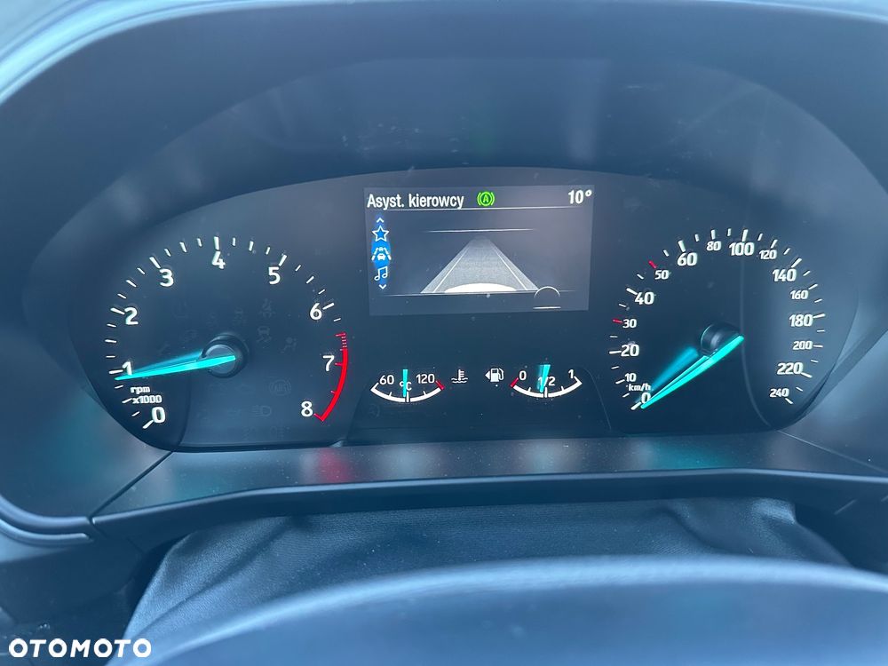 Ford Focus 1.0 EcoBoost Titanium X - 24