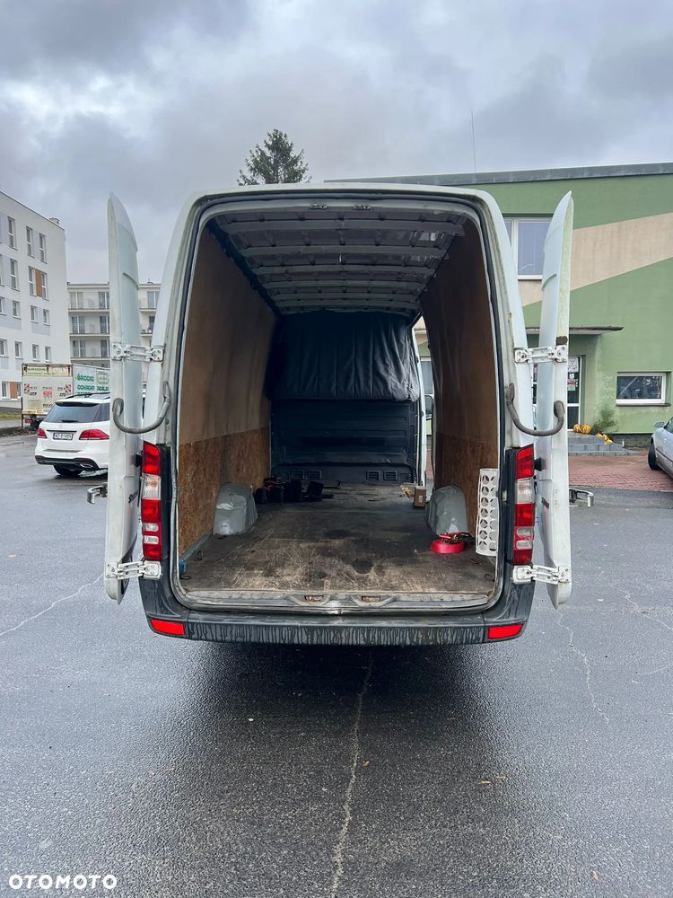 Mercedes-Benz Sprinter - 7
