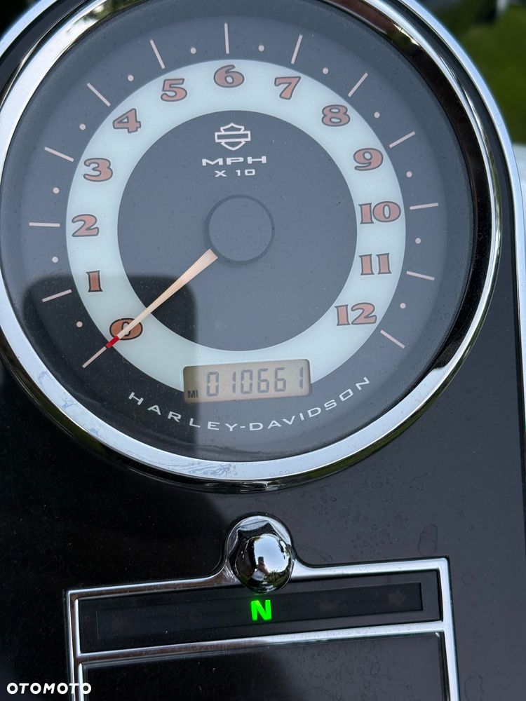 Harley-Davidson Softail Deluxe - 9