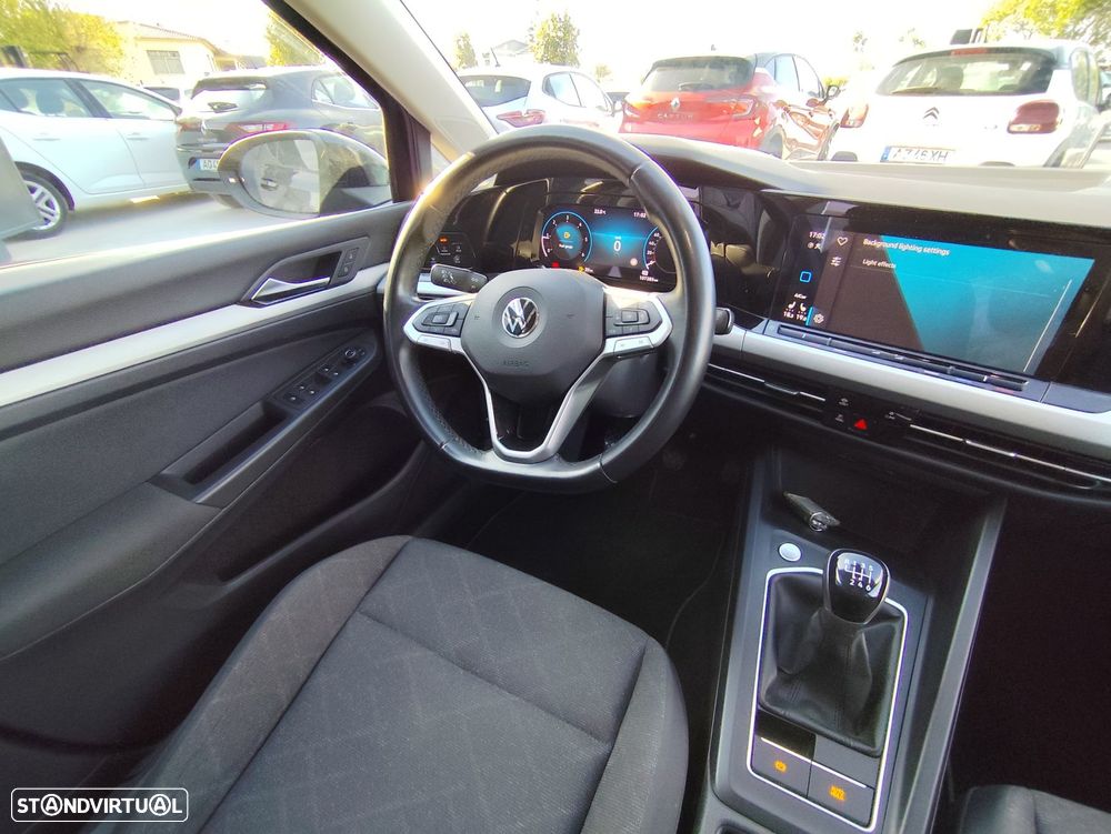 VW Golf 2.0 TDI Style - 13