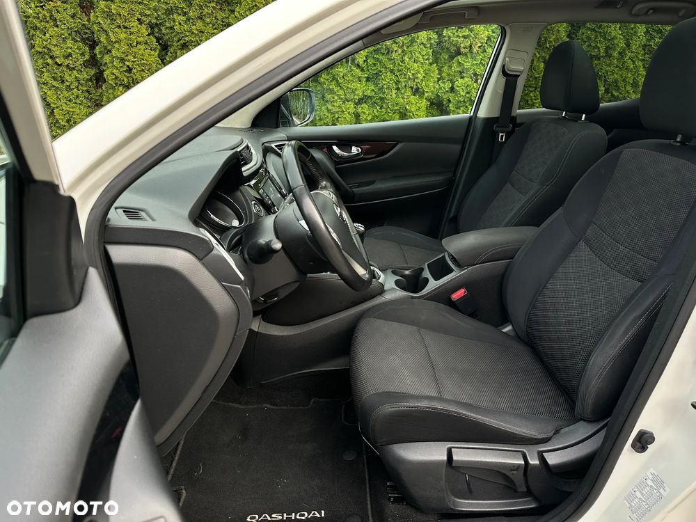 Nissan Qashqai 1.5 dCi Tekna - 16