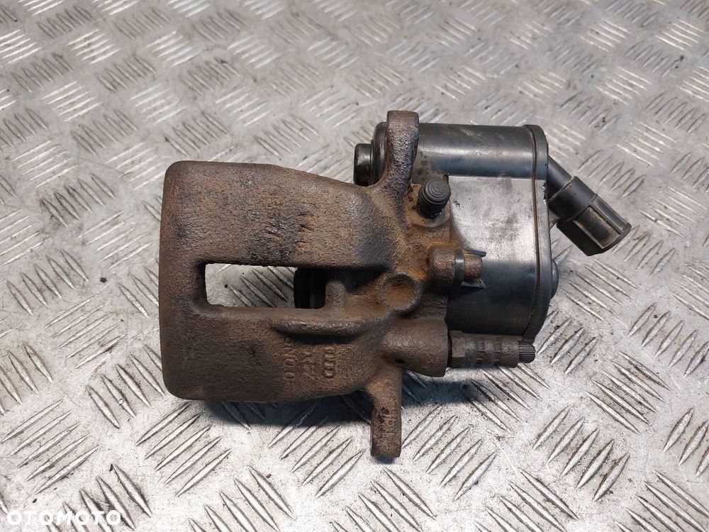 ZACISK HAMULCOWY LEWY TYŁ + PRAWY TYŁ AUDI A6 C6 - 5