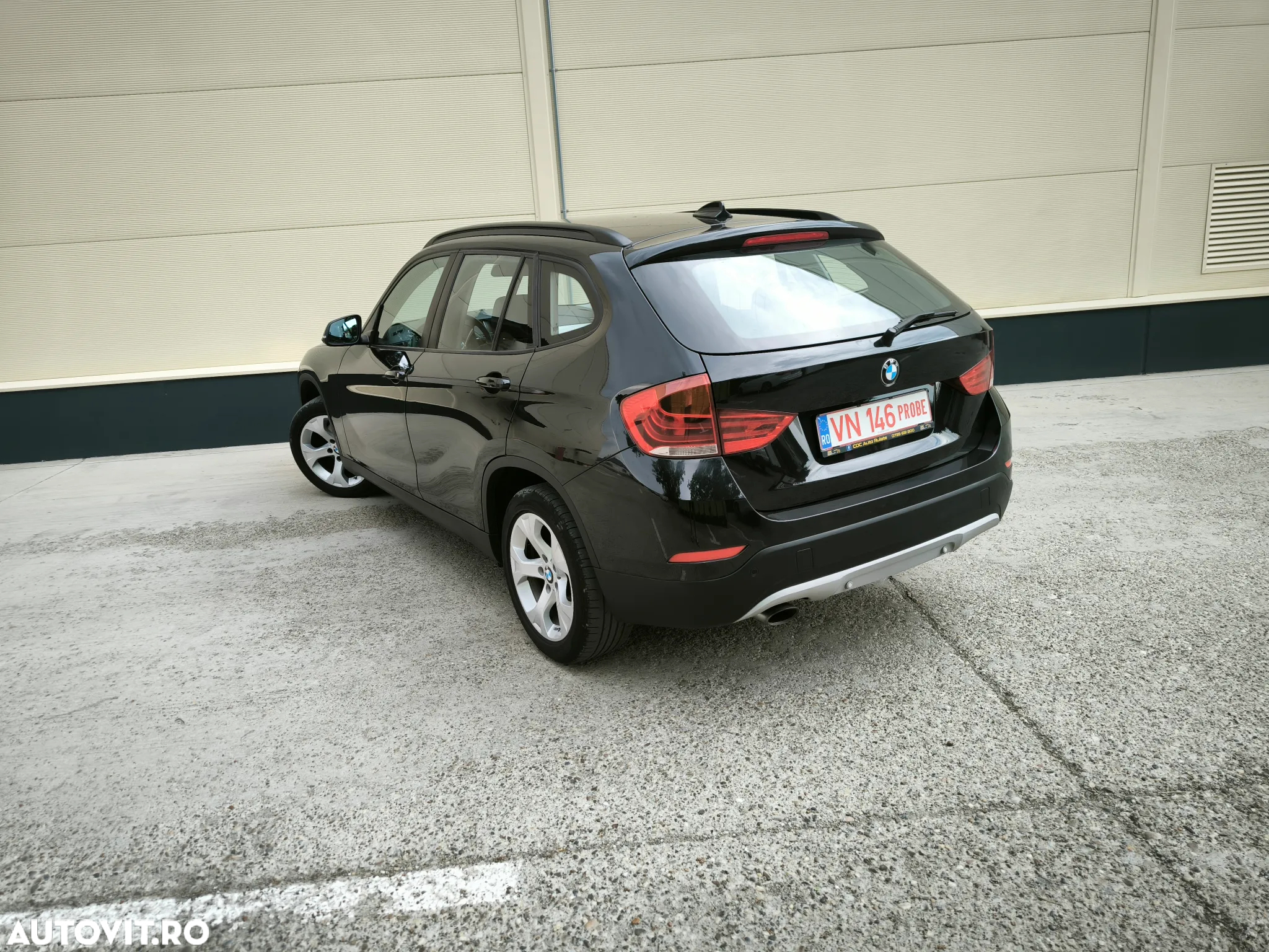 BMW X1 sDrive18d - 10