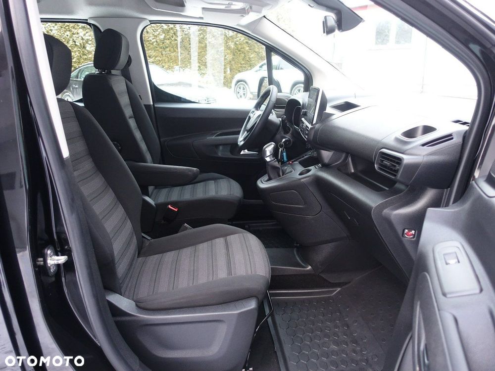 Opel Combo 1.5 D Start/Stop Selection - 13