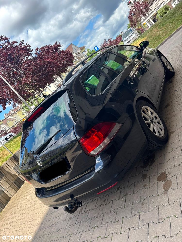 Volkswagen Golf 1.6 TDI DPF MATCH - 4