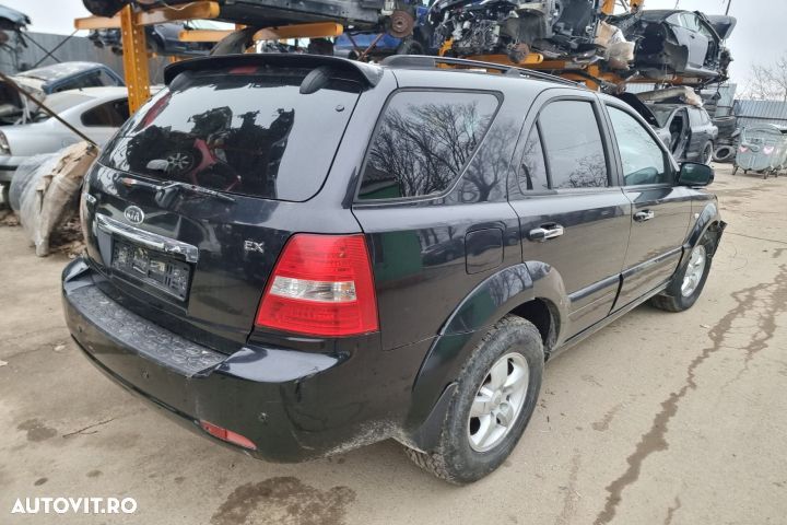 Geam fix stanga spate Kia Sorento 1 (facelift)  [din 2006 pana  2011] - 5