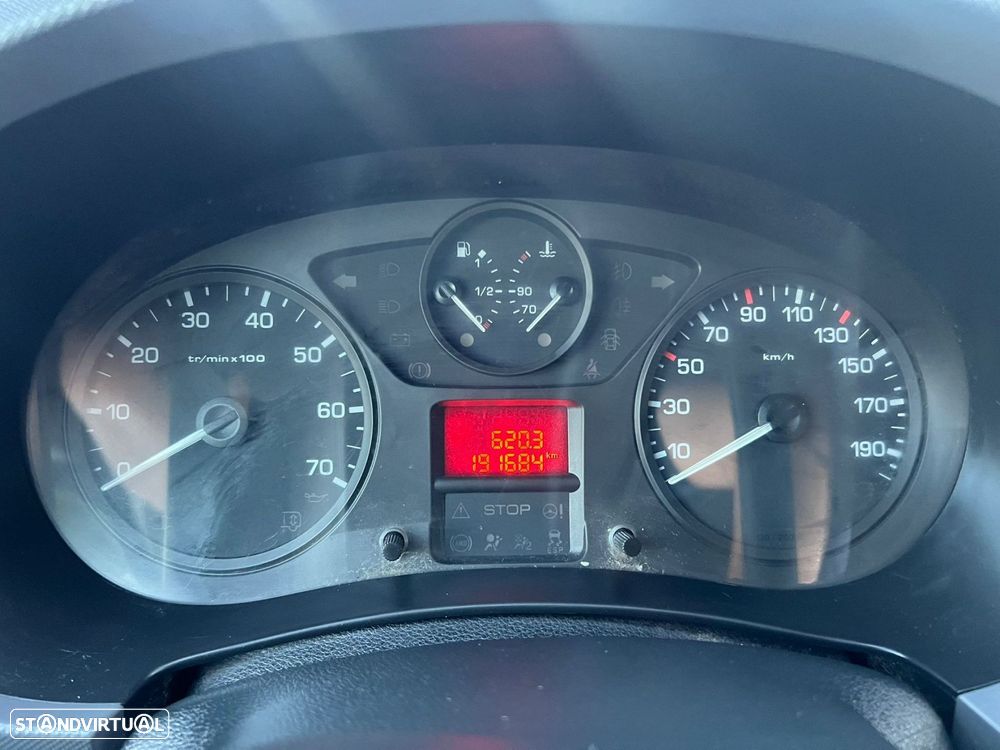 Citroën Berlingo 1.6 HDi 800 3L Longo - 29