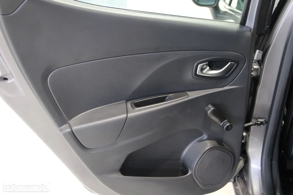 Renault Clio 1.5 dCi Dynamique S - 21