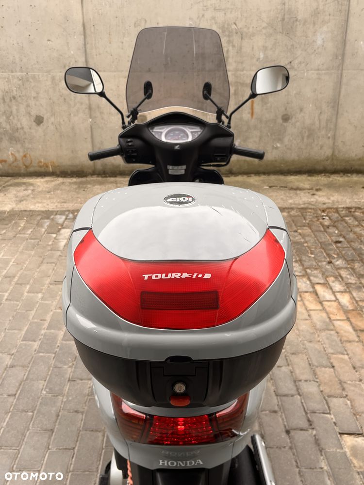 Honda Lead - 13