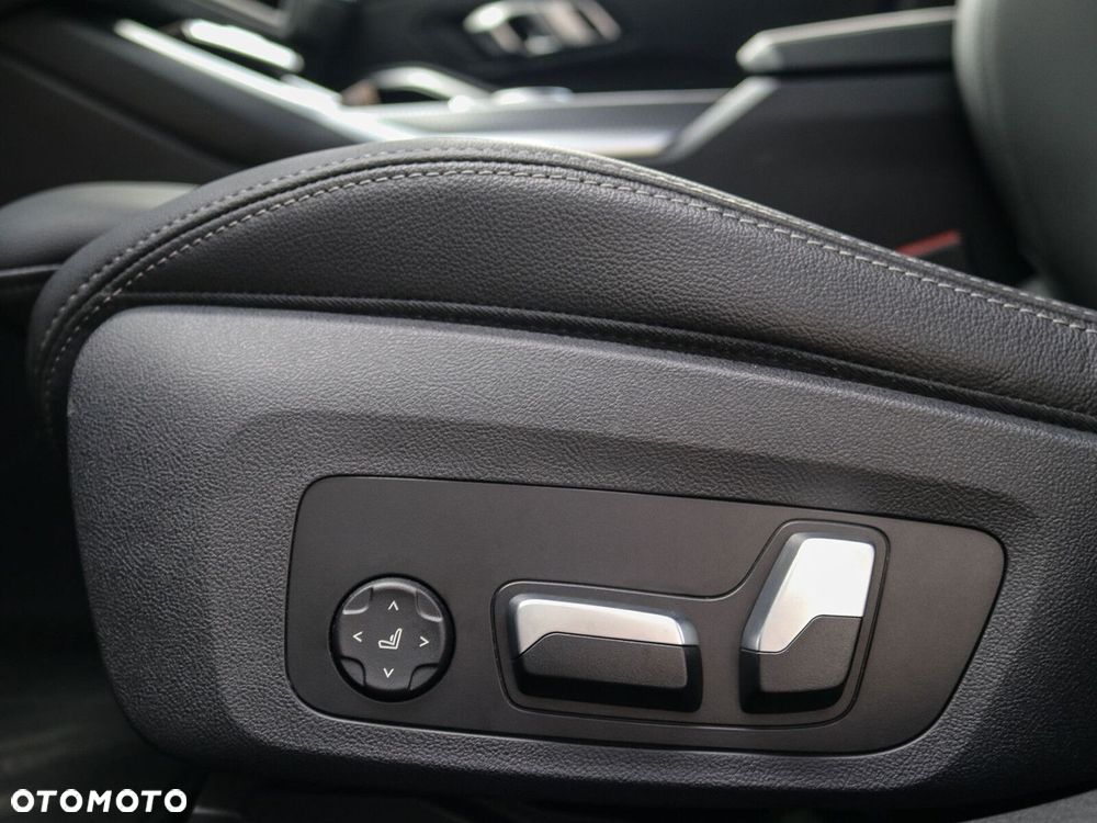BMW Seria 3 - 18