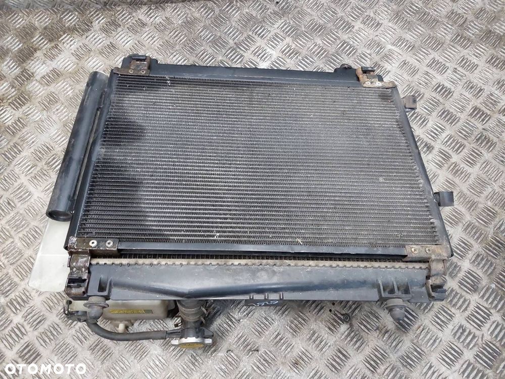 CHŁODNICE KOMPLET + WENTYLATOR WODY KLIMY TOYOTA YARIS II 1.0 12V - 3