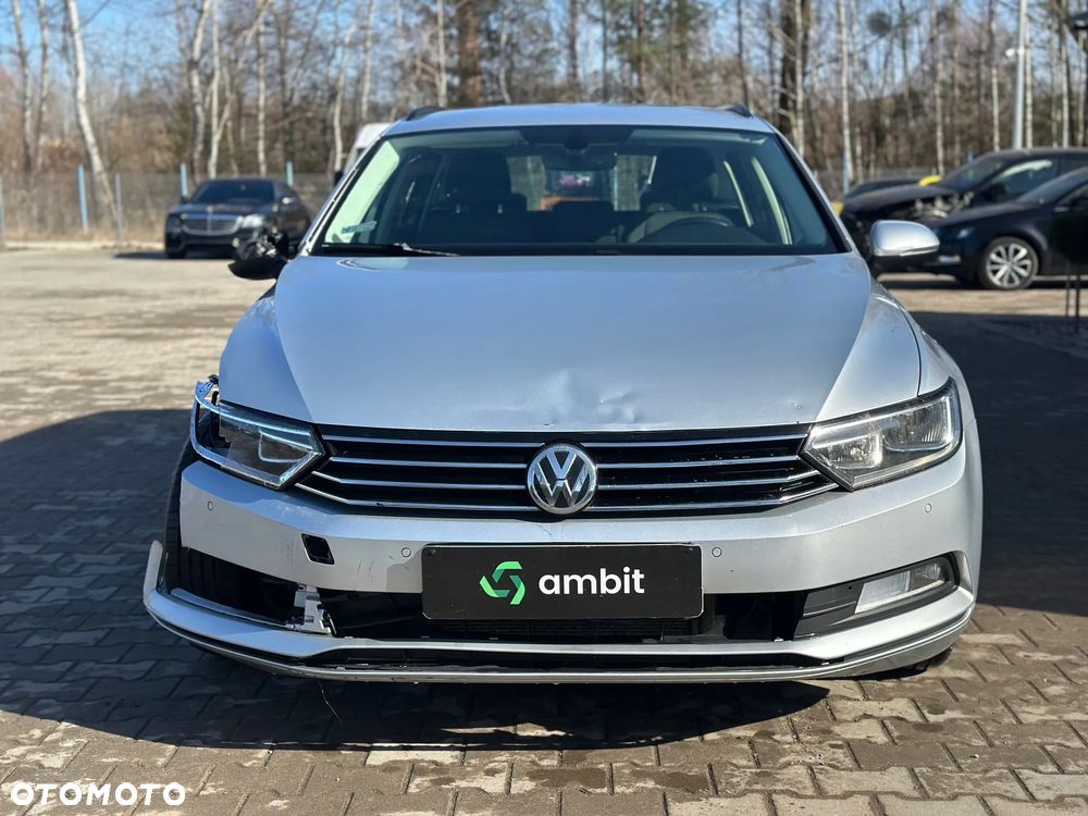 Volkswagen Passat - 2