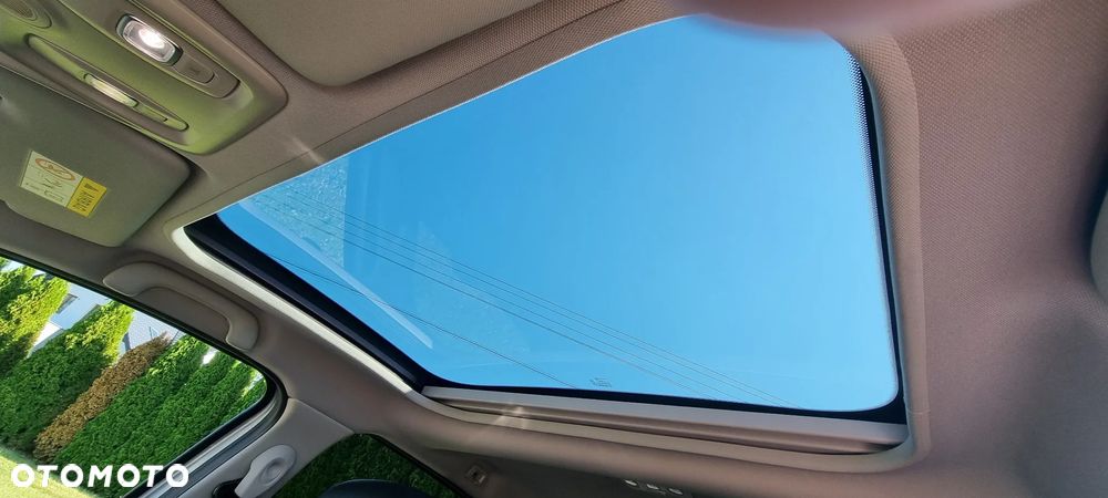 Renault Captur 1.2 Energy TCe Initiale Paris EDC - 5