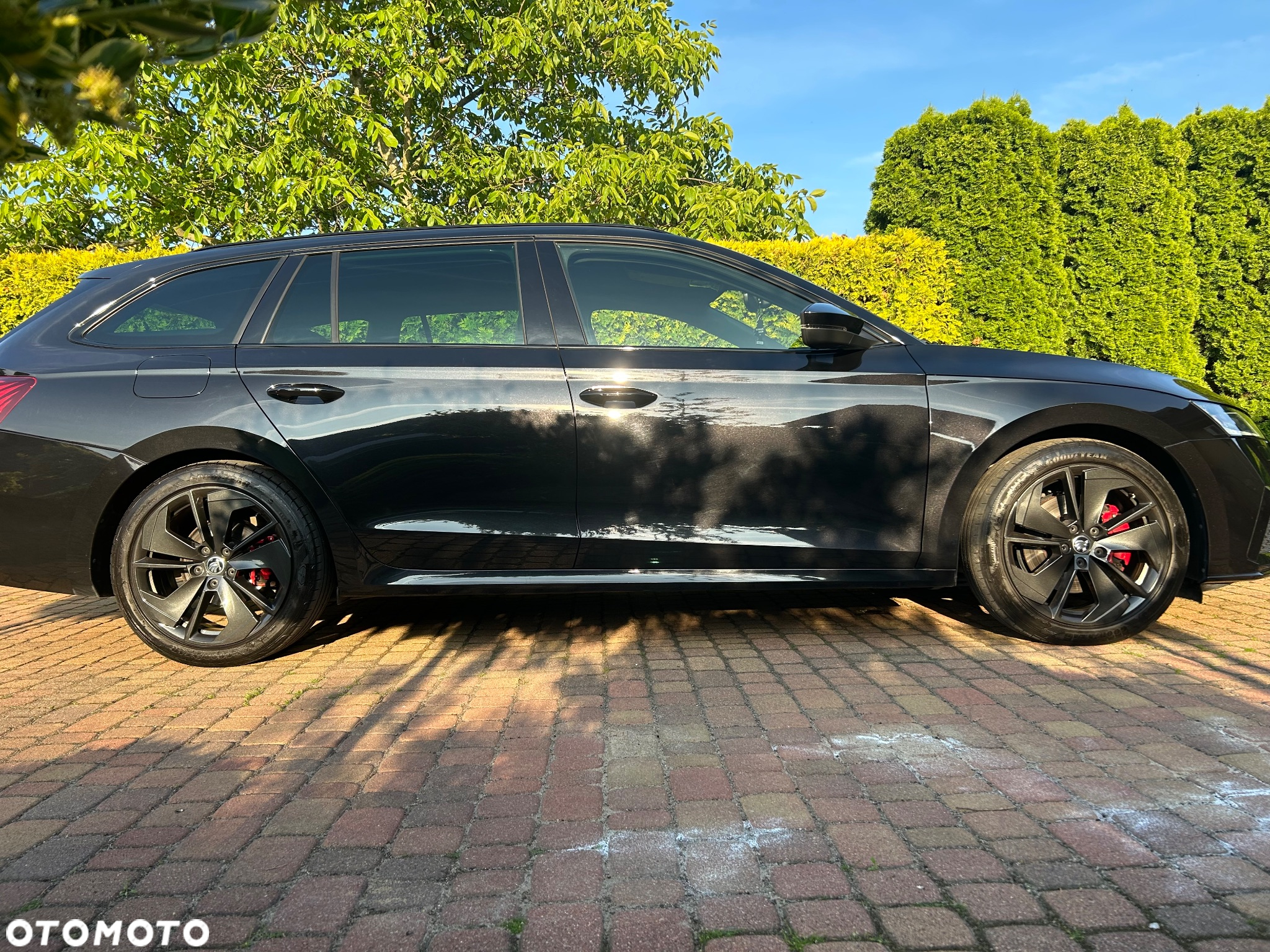 Skoda Octavia 2.0 TDI DSG RS First Edition - 7