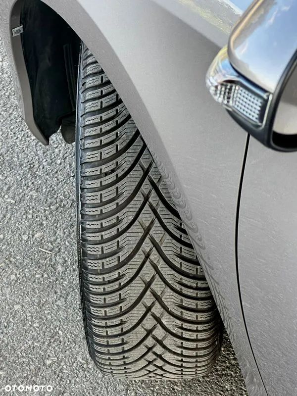 Toyota Auris - 22
