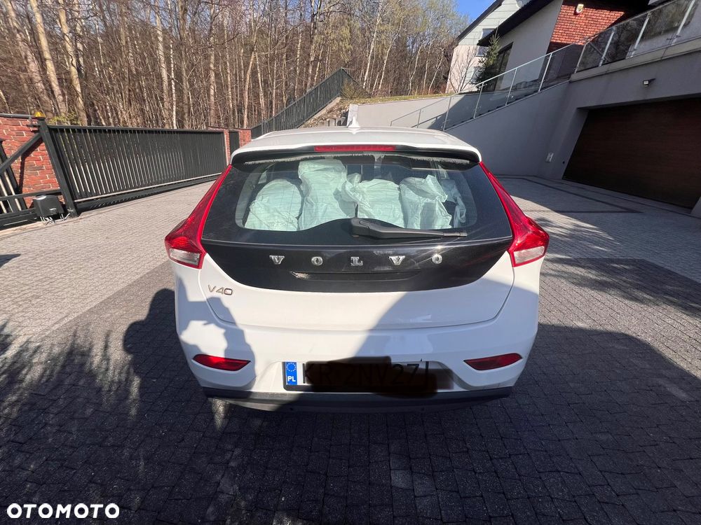 Volvo V40 D2 - 4