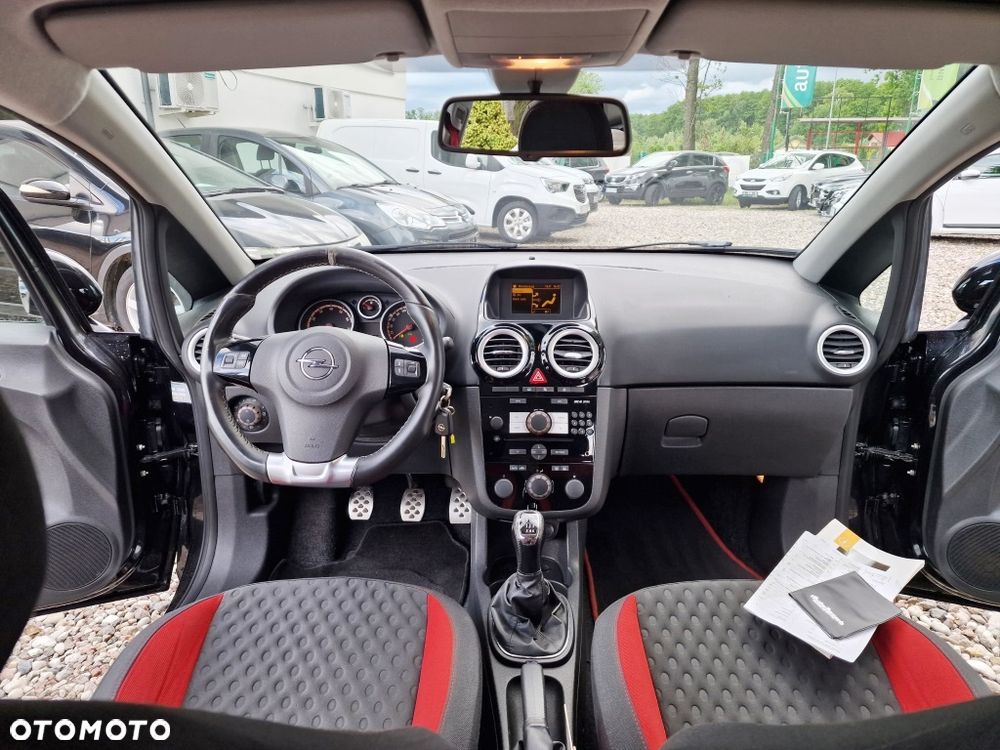 Opel Corsa 1.6 Turbo GSi - 10