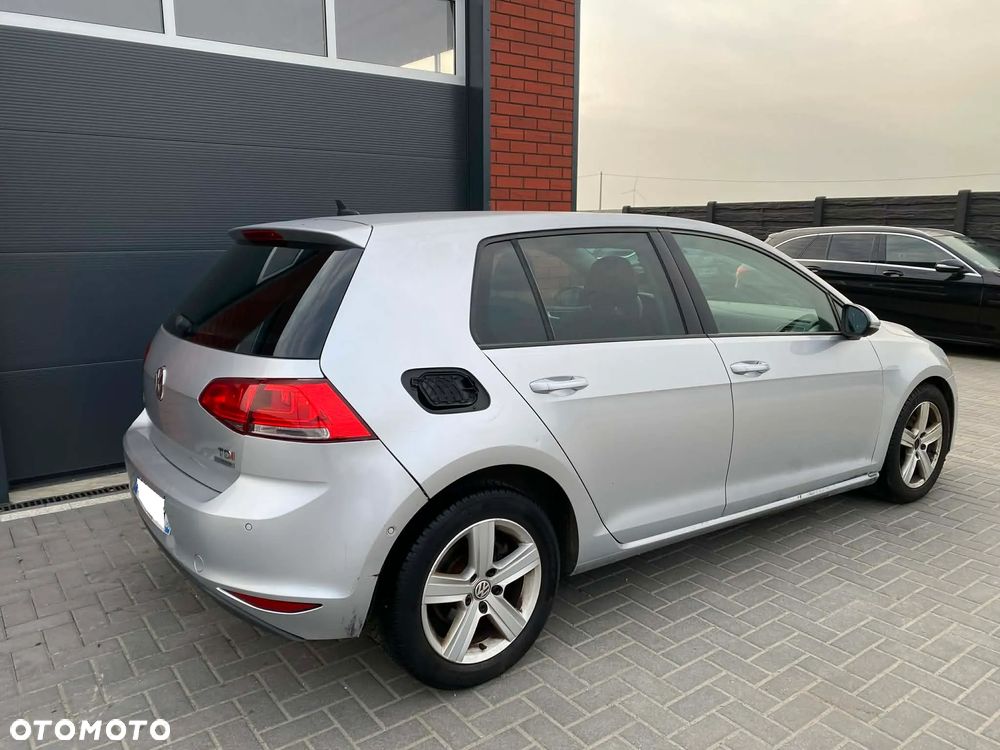 Volkswagen Golf 1.6 TDI BlueMotion Technology DSG Comfortline - 2