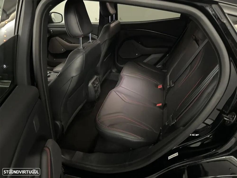 Ford Mustang Mach-E 75.7 kWh Premium AWD - 10