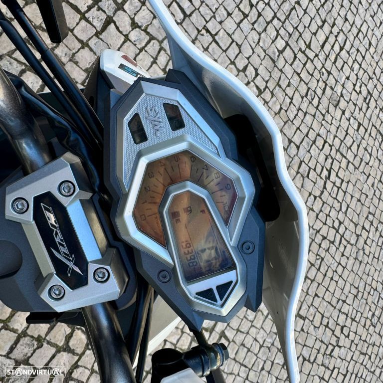 Sym FIDDLE CROX 50 - 26