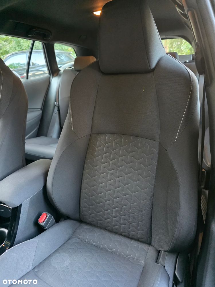 Toyota Corolla - 11