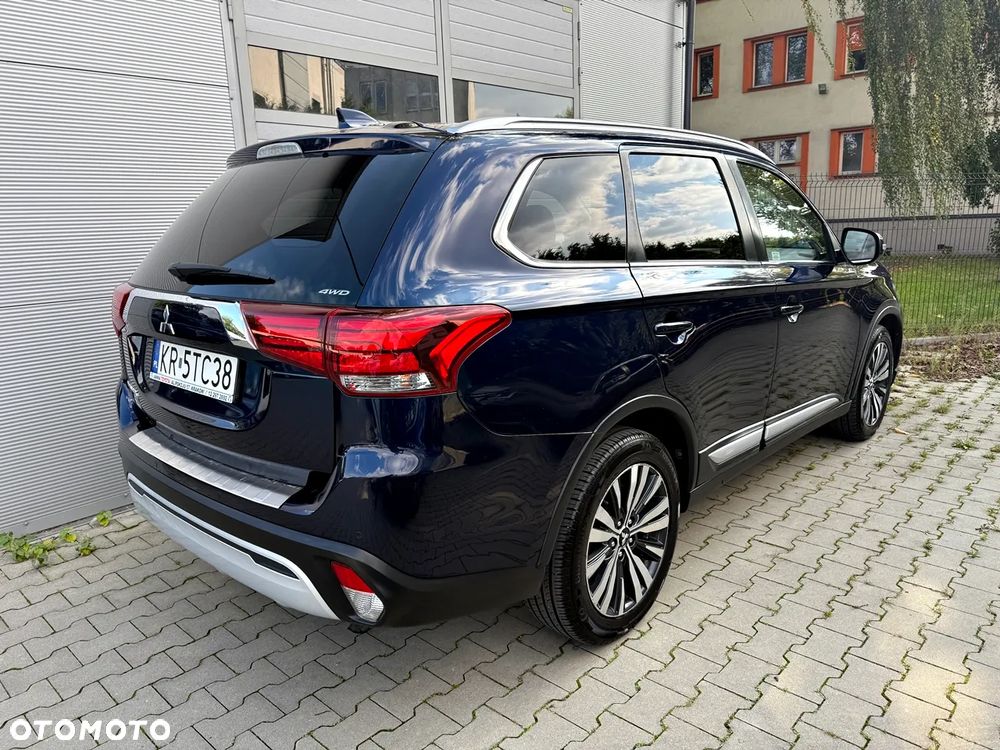 Mitsubishi Outlander 2.0 Intense + 4WD CVT - 6