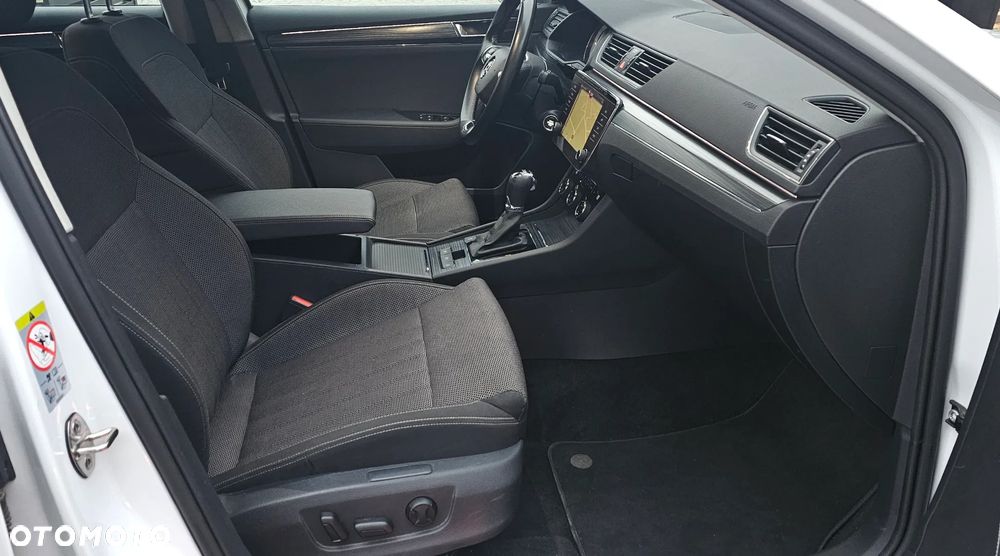 Skoda Superb 2.0 TDI DSG Premium Edition - 17