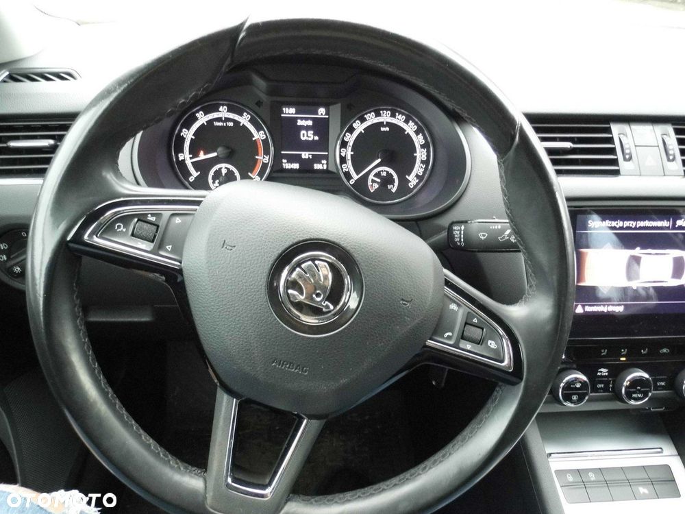 Skoda Octavia 1.4 TSI Ambition - 9