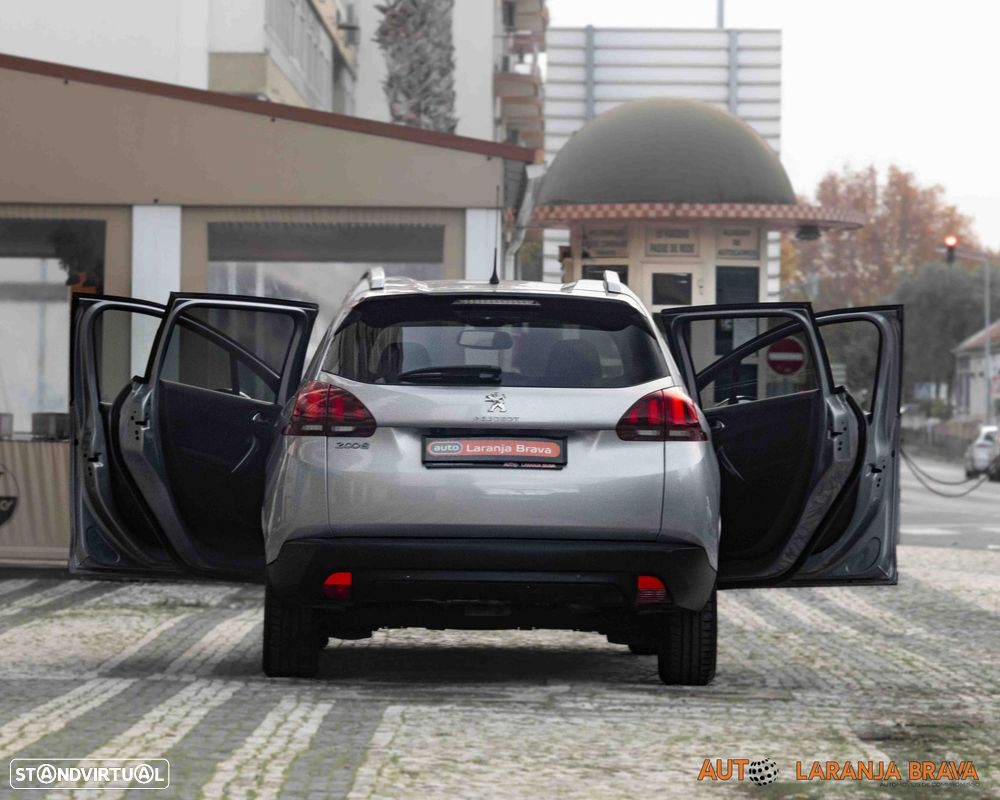 Peugeot 2008 1.2 PureTech Style - 7